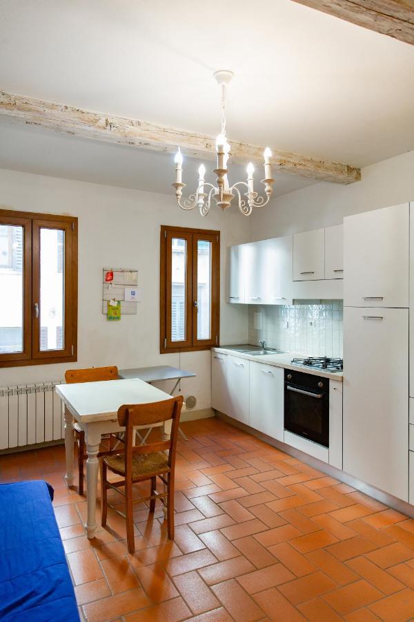 Graceful Apartment In The Heart Of Firenze Kültér fotó