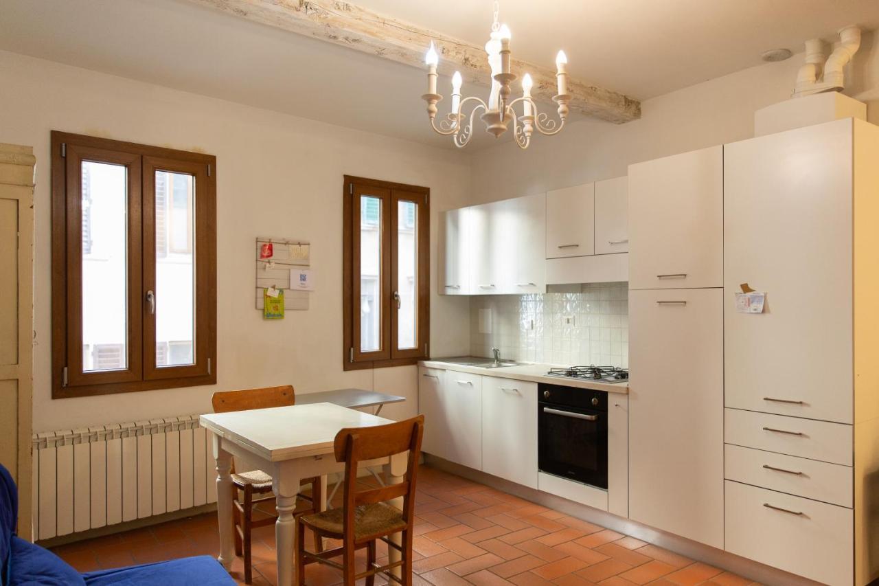 Graceful Apartment In The Heart Of Firenze Kültér fotó