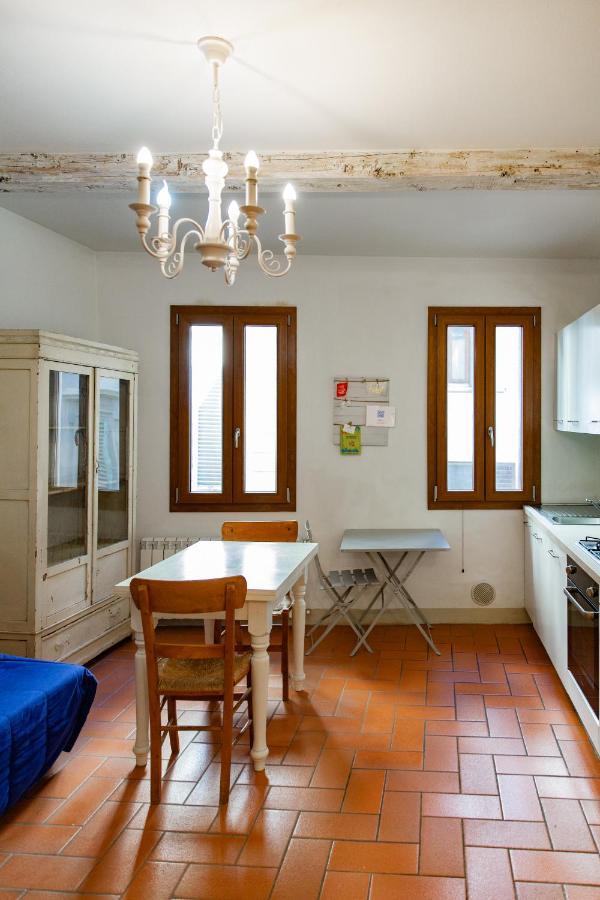 Graceful Apartment In The Heart Of Firenze Kültér fotó
